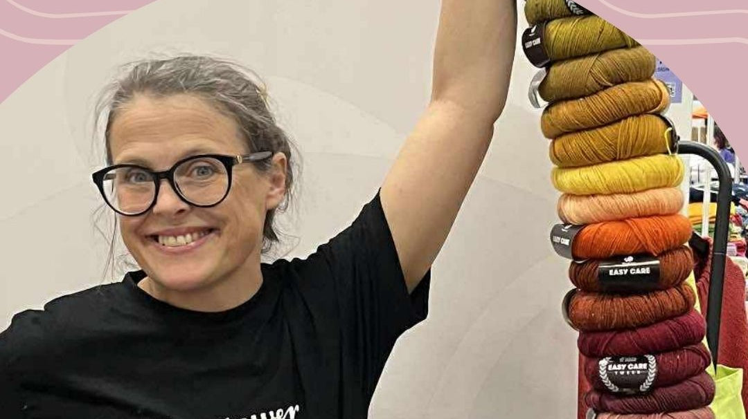 Från garn till glädje – Ett oväntade samarbetet som bidrar till något större - Watotoarts.com