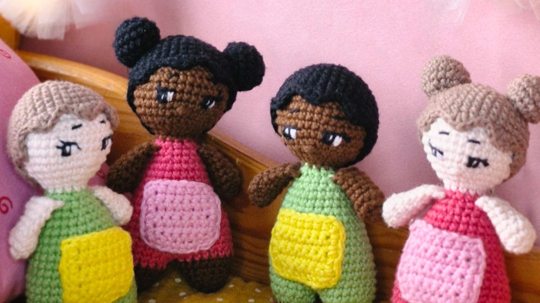Nyhet: Virka din egen Watoto Mini-docka - Watotoarts.com