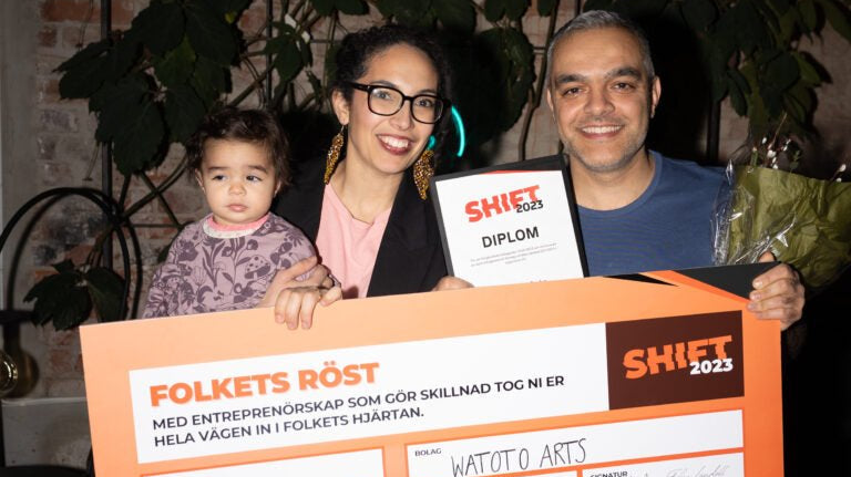 Watoto Arts vann folkets röst! - Watotoarts.com
