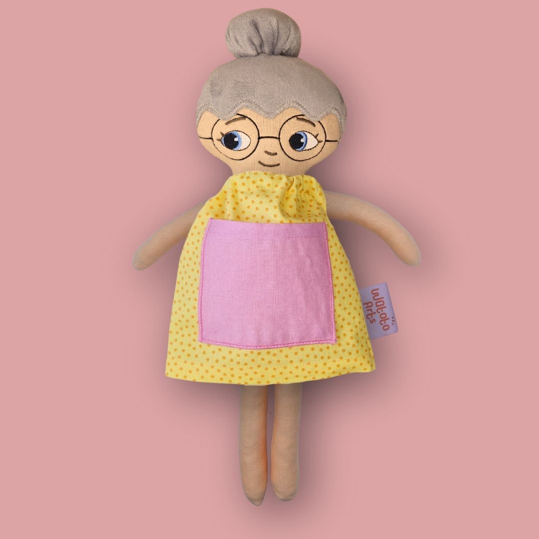 Docka mormor/farmor med glasögon