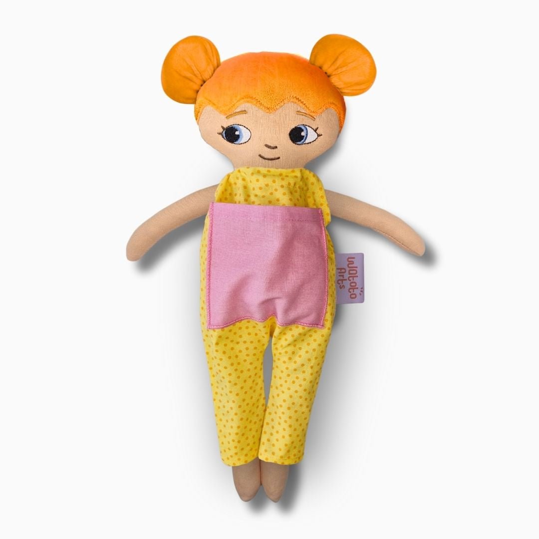 Mjuk docka med personlig brodyr | Dockan Alva