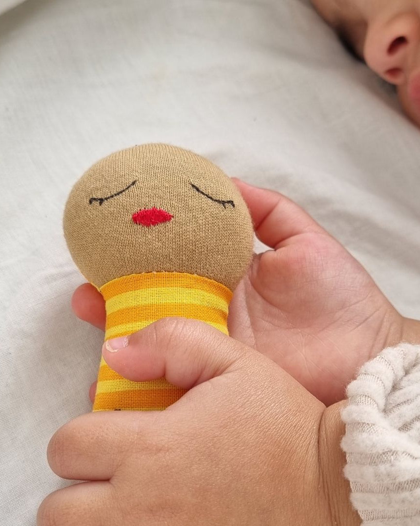 Watoto Arts | Mjuk bebisdocka Yara