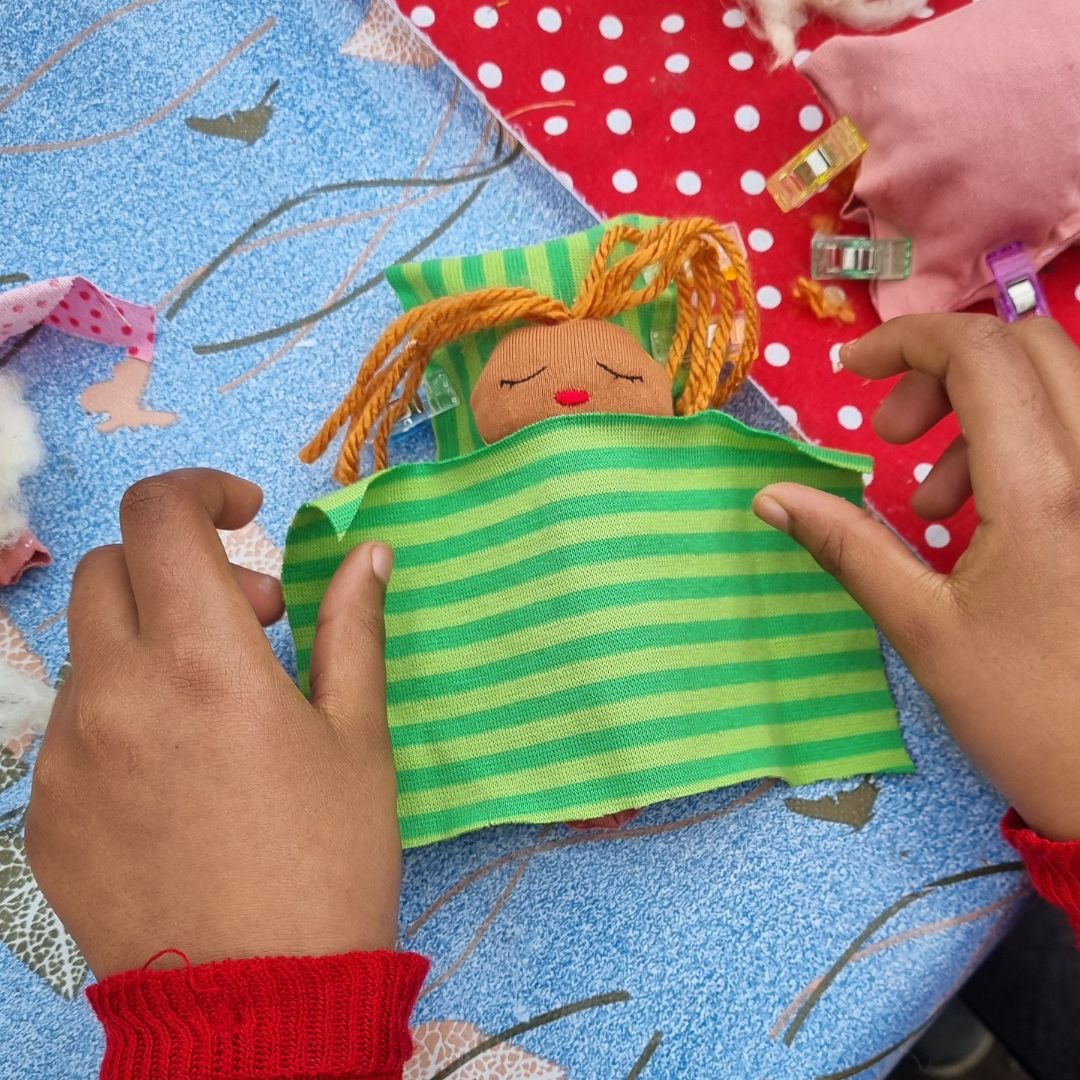 Watoto Arts - Skapa egen docka - Workshop med Stockholm Stad - Watotoarts.com