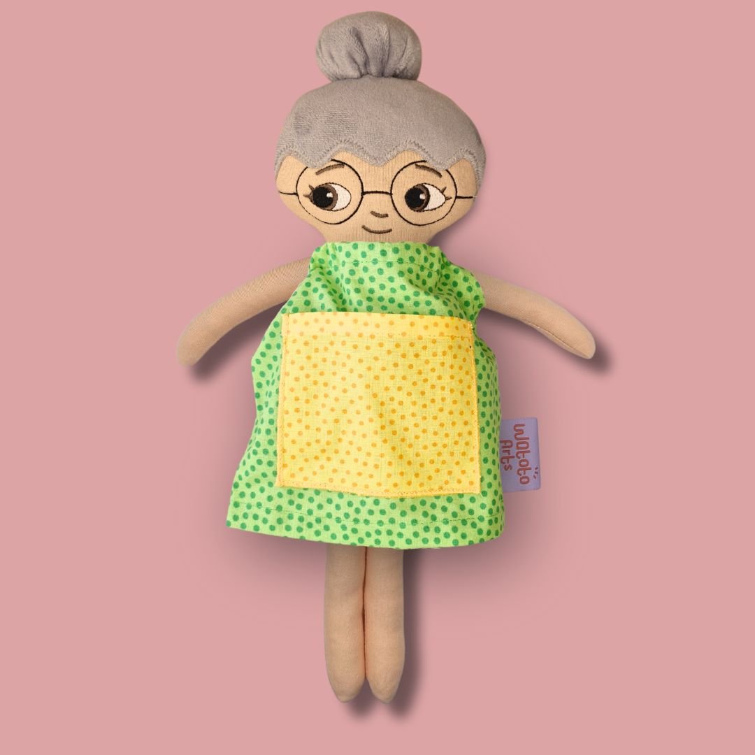 Docka mormor/farmor med glasögon