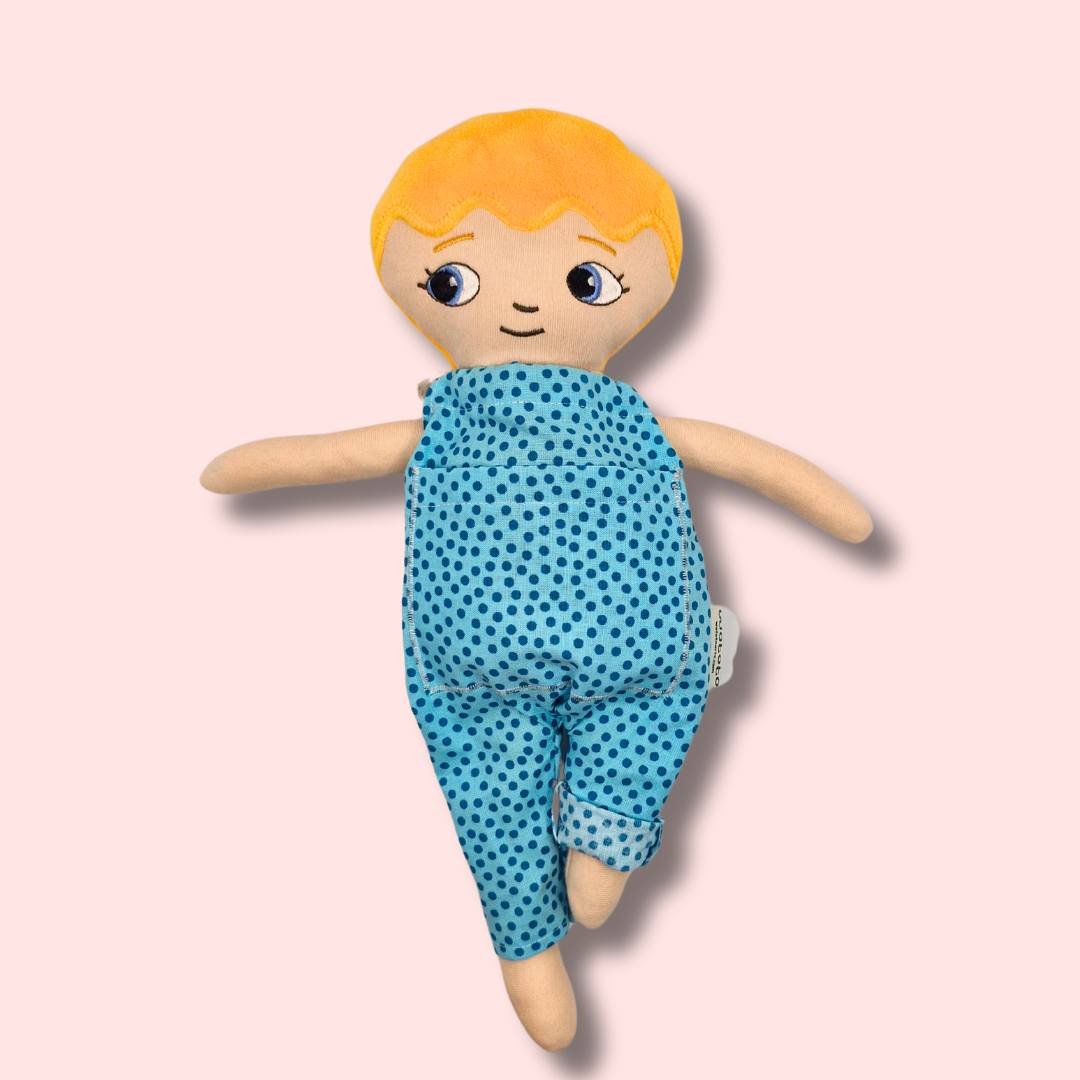 Mjuk docka Sander med rötthår och amputerat ben