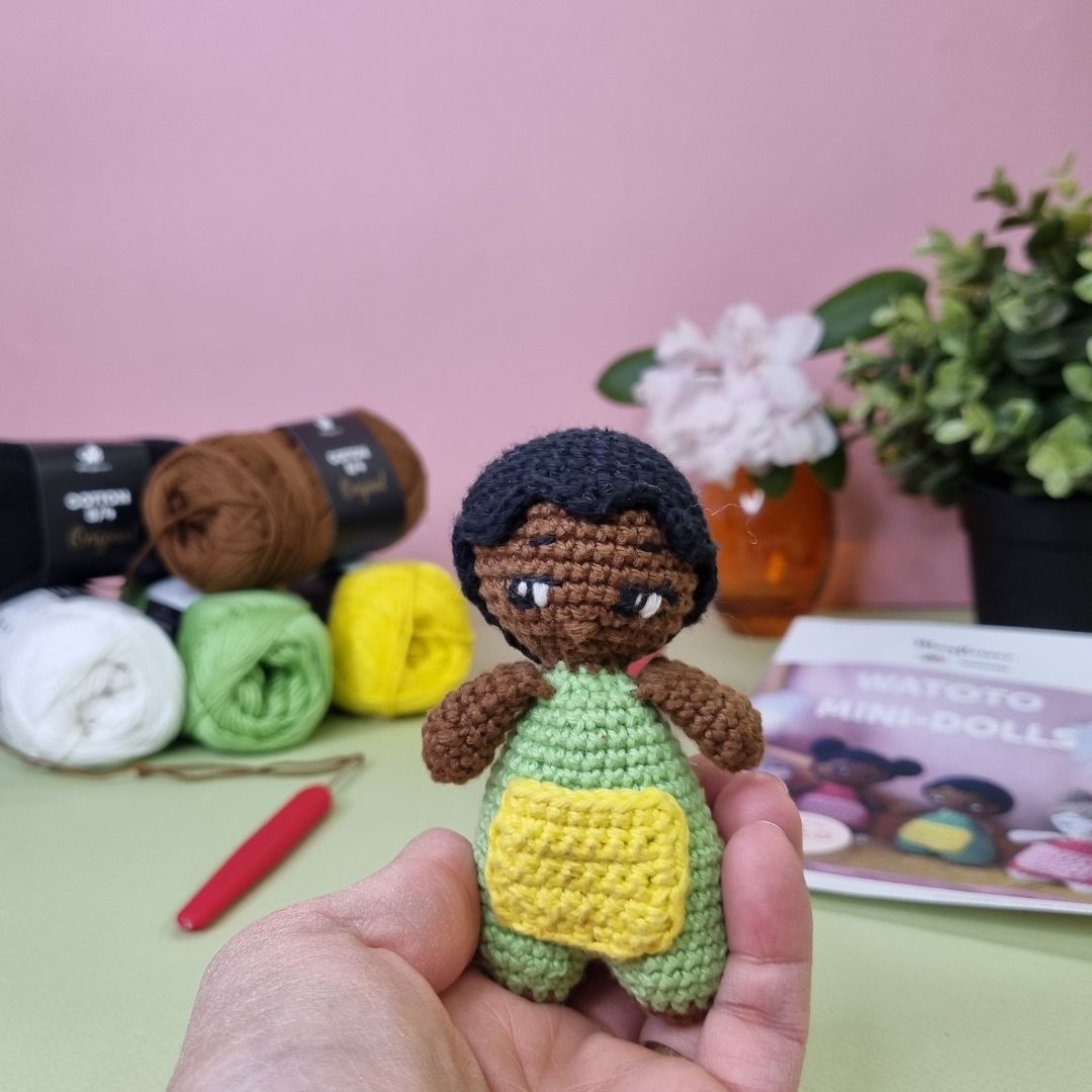 Virka en Watoto Mini - docka Leo – DIY - kit