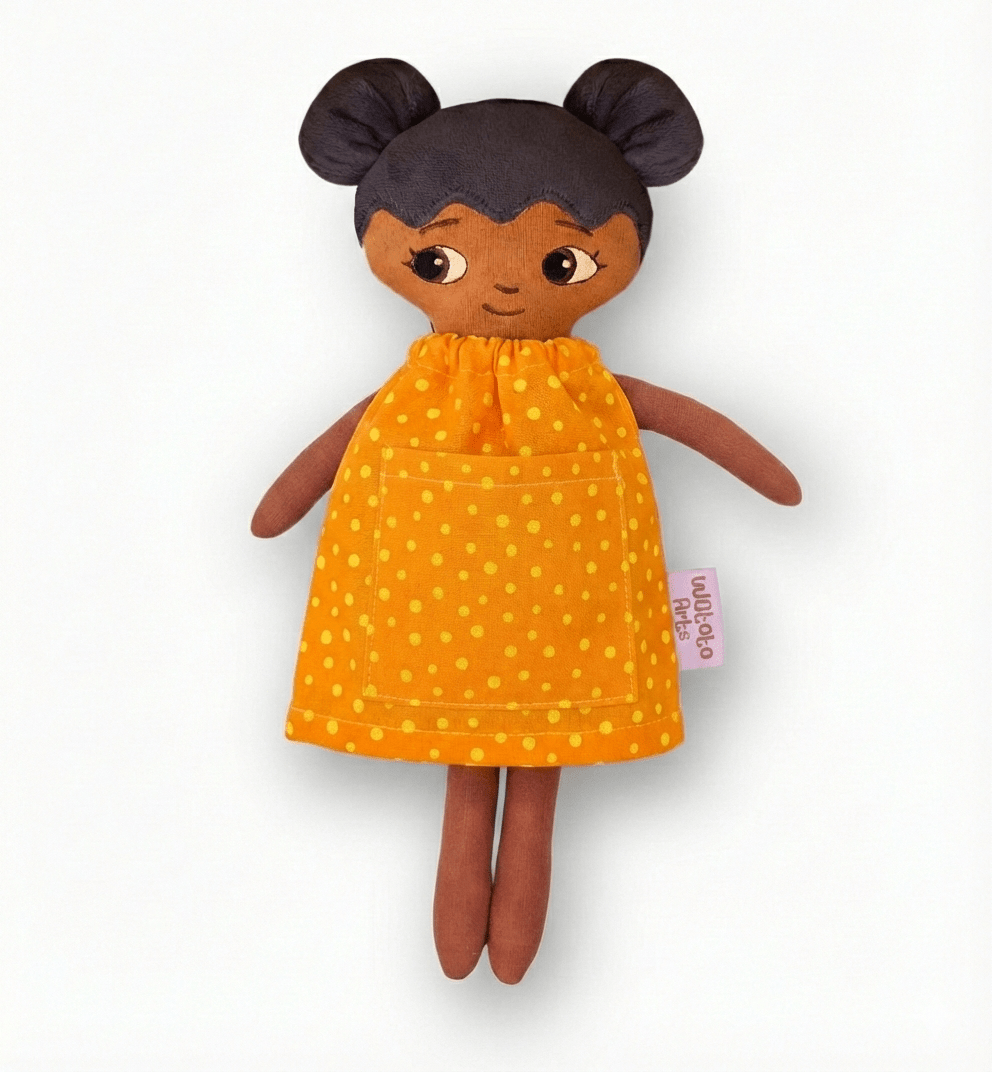 Watoto Arts |Dockkläder | Orange Prickig Klänning