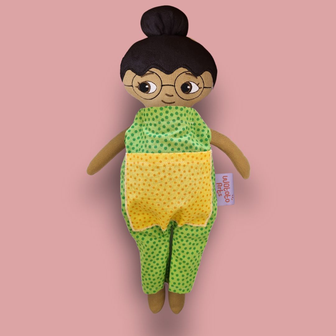 Watoto Arts | Mjuk docka Test