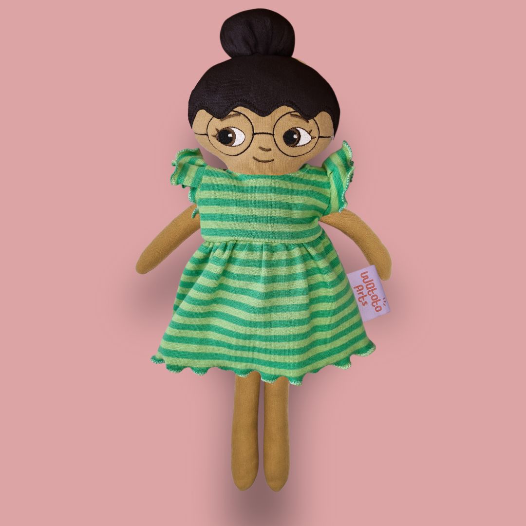 Watoto Arts | Mjuk docka Test